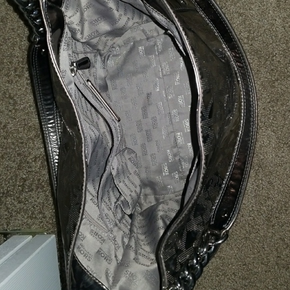 Purse - Picture 2 of 3